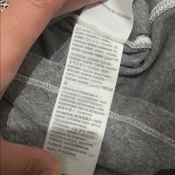 Hollister Top - Picture 4 of 4